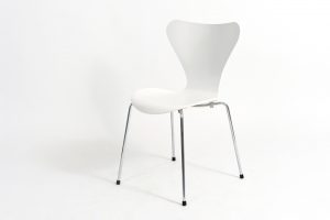Arne Jacobsen: Series 7™ stolica bezvremenskog dizajna 10